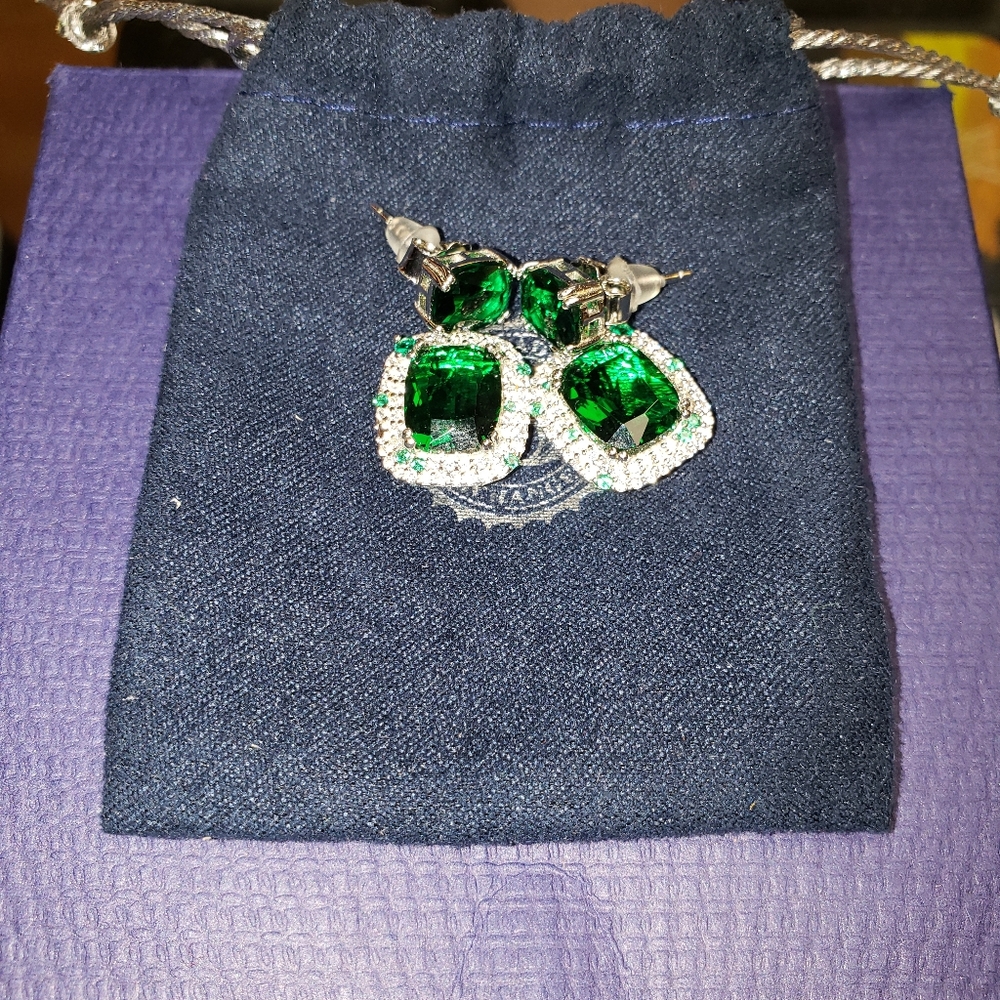WOMEN RACHEL ZOE CUBIC ZIRCONIA STERLING SILVER EARING GREEN STONE